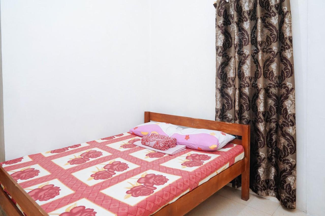 C Star Travellers Inn Oslob Bagian luar foto