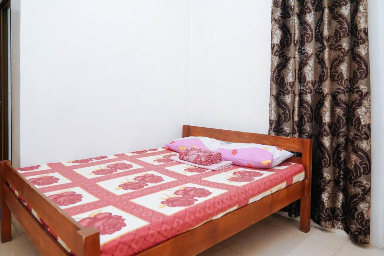 C Star Travellers Inn Oslob Bagian luar foto